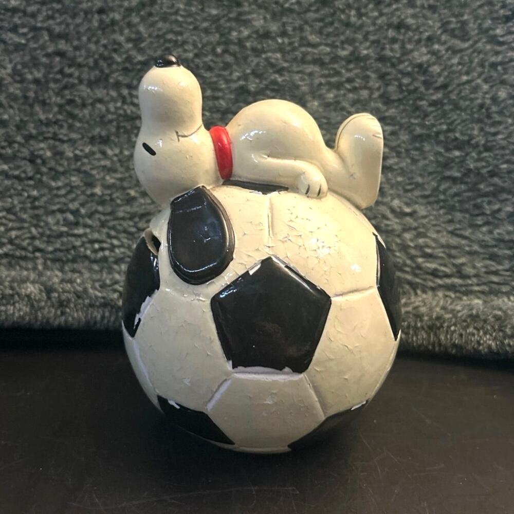 1966 Snoopy Bank Original Snoopy on a Soccer Ball